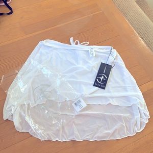 White Wear Moi Skirt